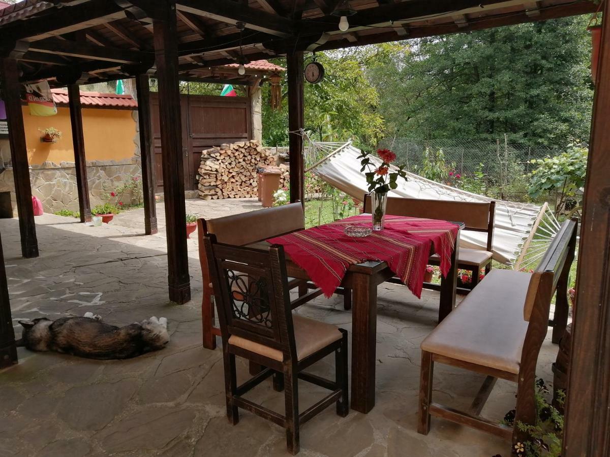 Къща Цвети-1 Трявна Hotel Bangeytsi Luaran gambar